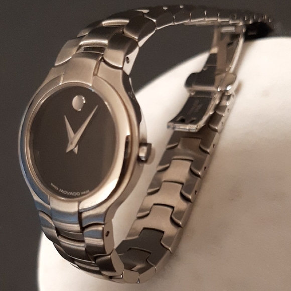 Movado Museum Black Dial Silvertone Bracelet Watch - Picture 11 of 15